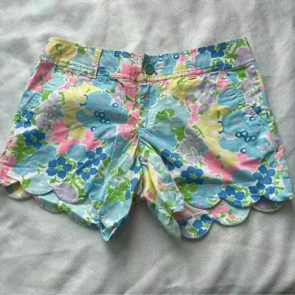 Lilly Pulitzer Buttercup Floral Shorts size‎ 2